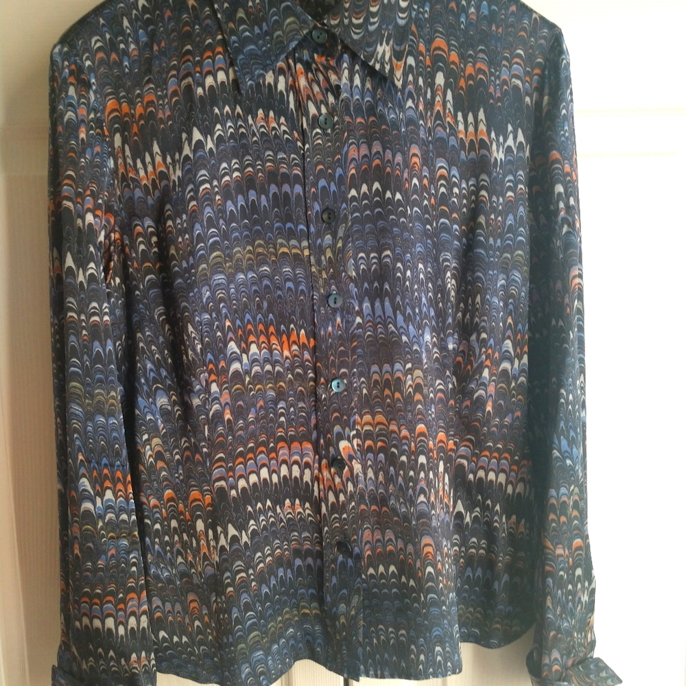 Lafayette 148 New York 100% Silk Charmeuse Blouse